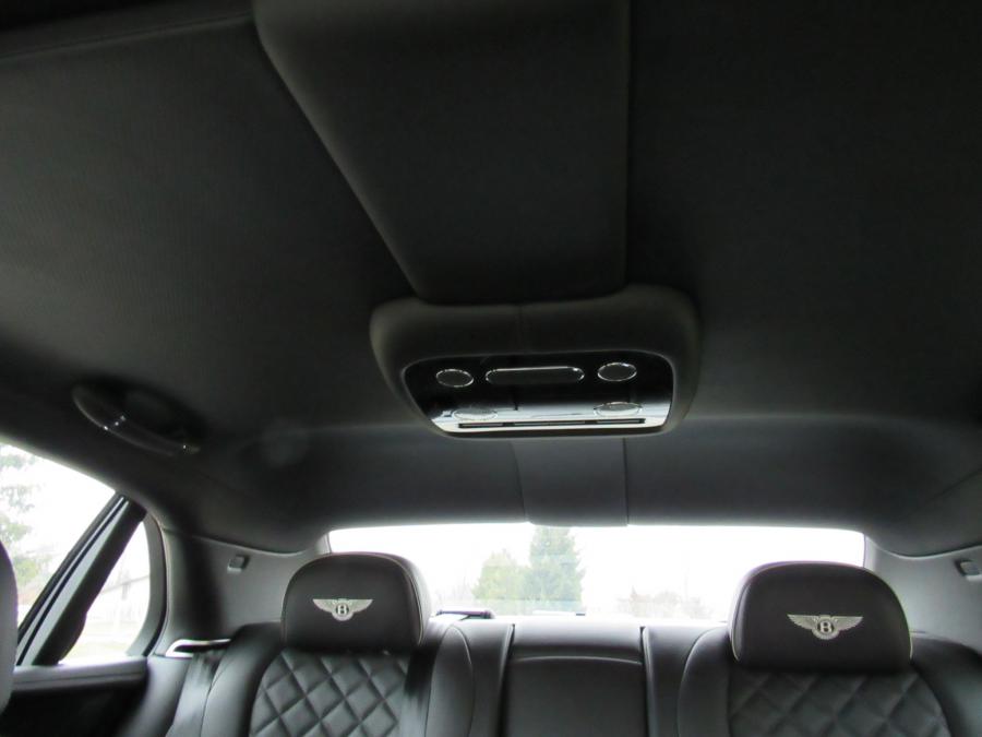 Детали интерьера Bentley Flying Spur V8 S 2017 года  (фото 115 из 154)
